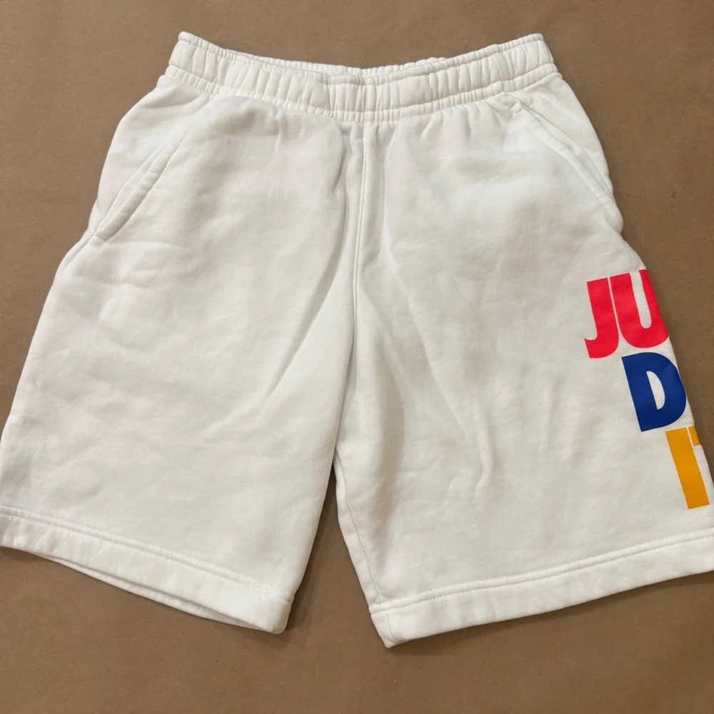 Nike White Warm Up Shorts with Pockets Size Small
